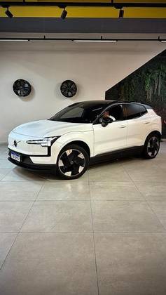 VOLVO EX30 69 KW ELÉTRICO PLUS
